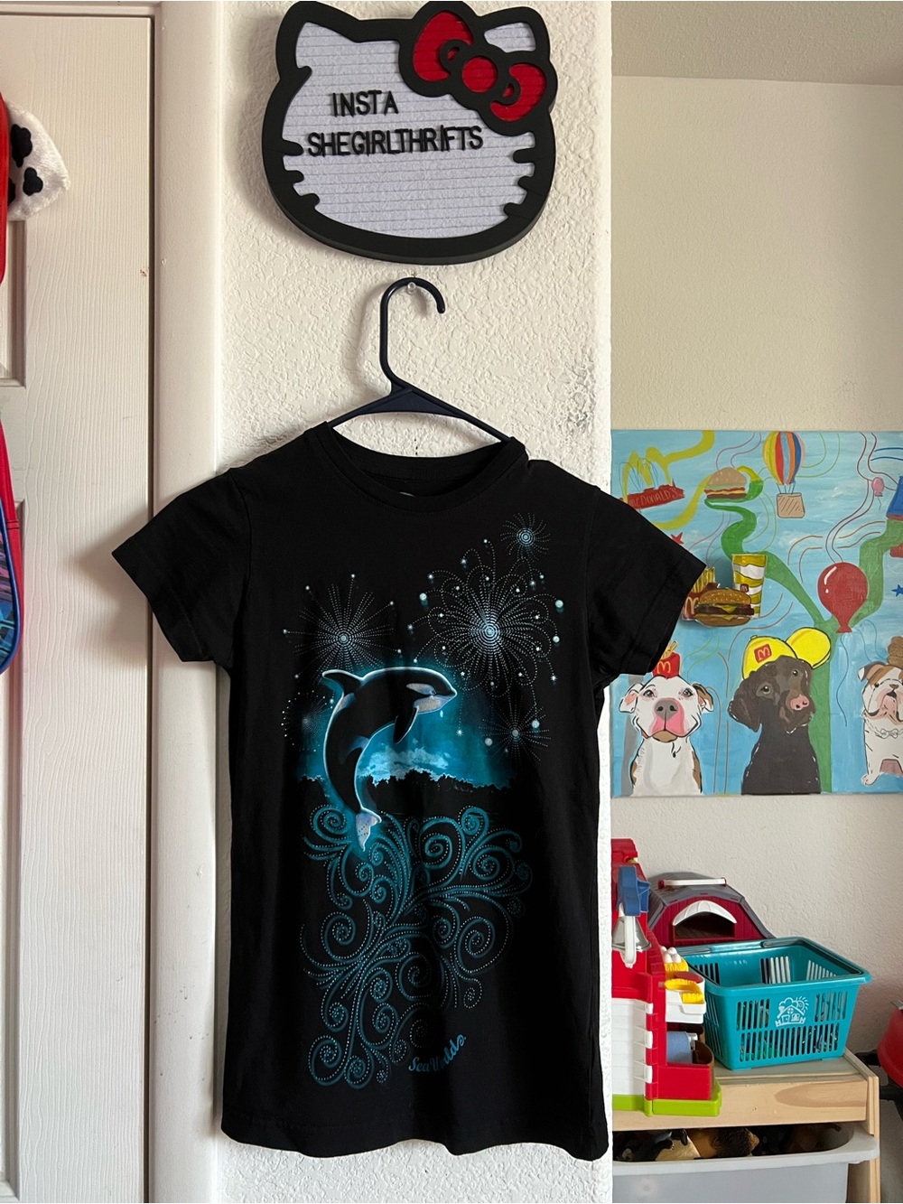seaworld orca graphic tee